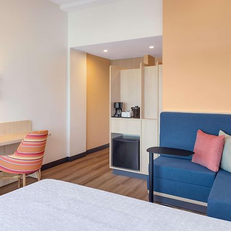 Hotel Hampton By Hilton Guanacaste Airport à Liberia Extérieur photo
