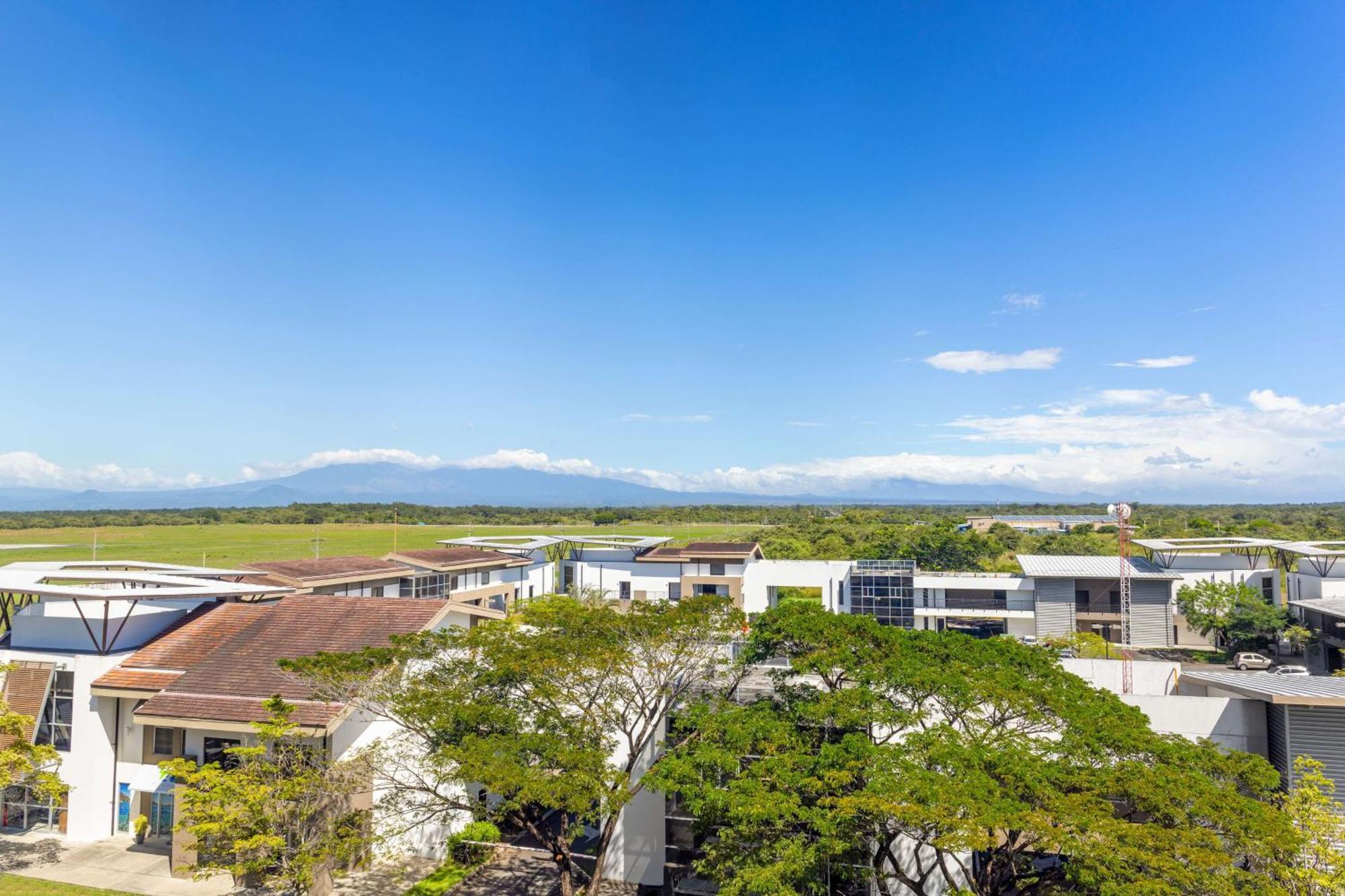Hotel Hampton By Hilton Guanacaste Airport à Liberia Extérieur photo